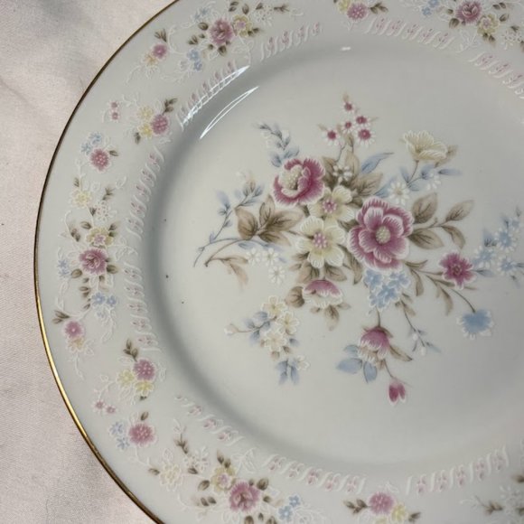 Home Styles Fine China Pink Floral Gold Trim Dessert Plate Made in China - Picture 3 of 6
